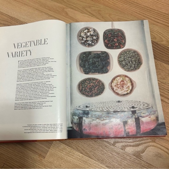 Vintage Life Picture Cook Book Hardcover Red Orange Coffee Table - Picture 3 of 6